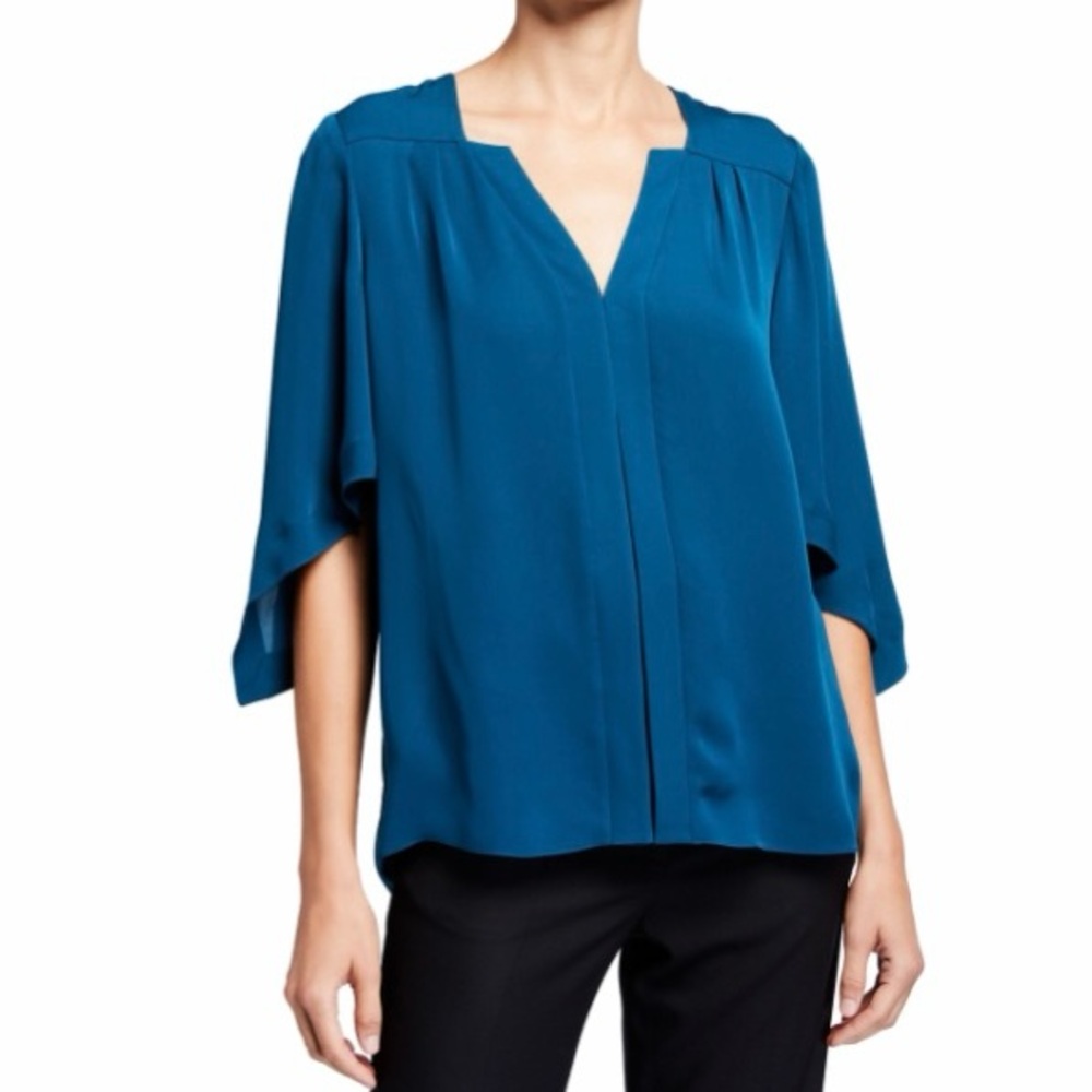 Elie Tahari Olympia V-Neck 1/2-Sleeve Silk Shirt
Color: Amalfi